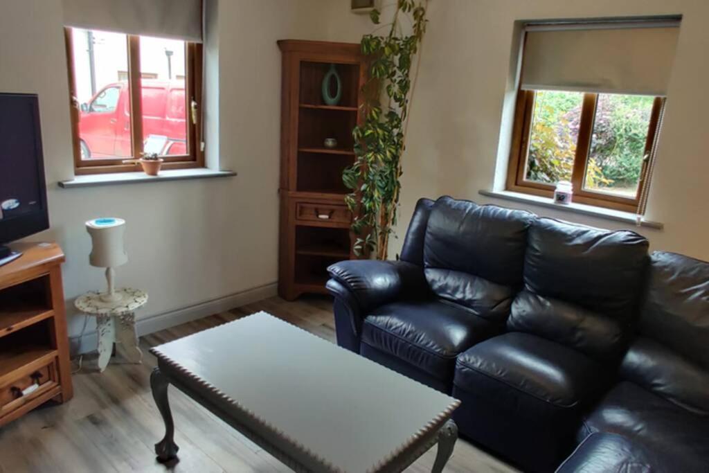 Luxury 'Cois Abhainn' Self Catering Apartment Foxford Kültér fotó